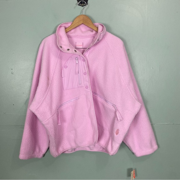 Free People Jackets & Blazers - Free People Hit The Slopes Fleece Jacket Powder‎ Pink XL FLAWED FLAWED